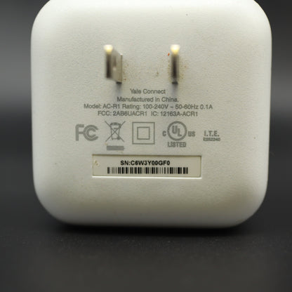 Yale Connect Wi-Fi Bridge Smart Lock Plug-In Adapter Model AC-R1 White