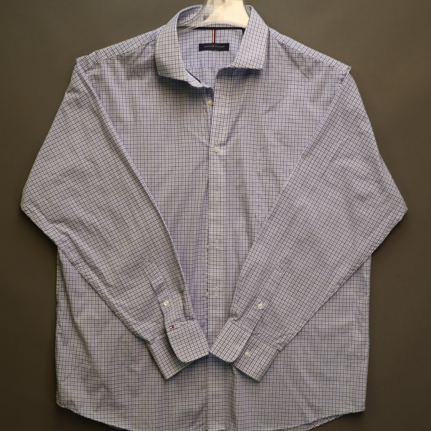 Tommy Hilfiger Dress Shirt Mens XL 17-17.5 34/35 Blue Plaid Wrinkle Free Stretch