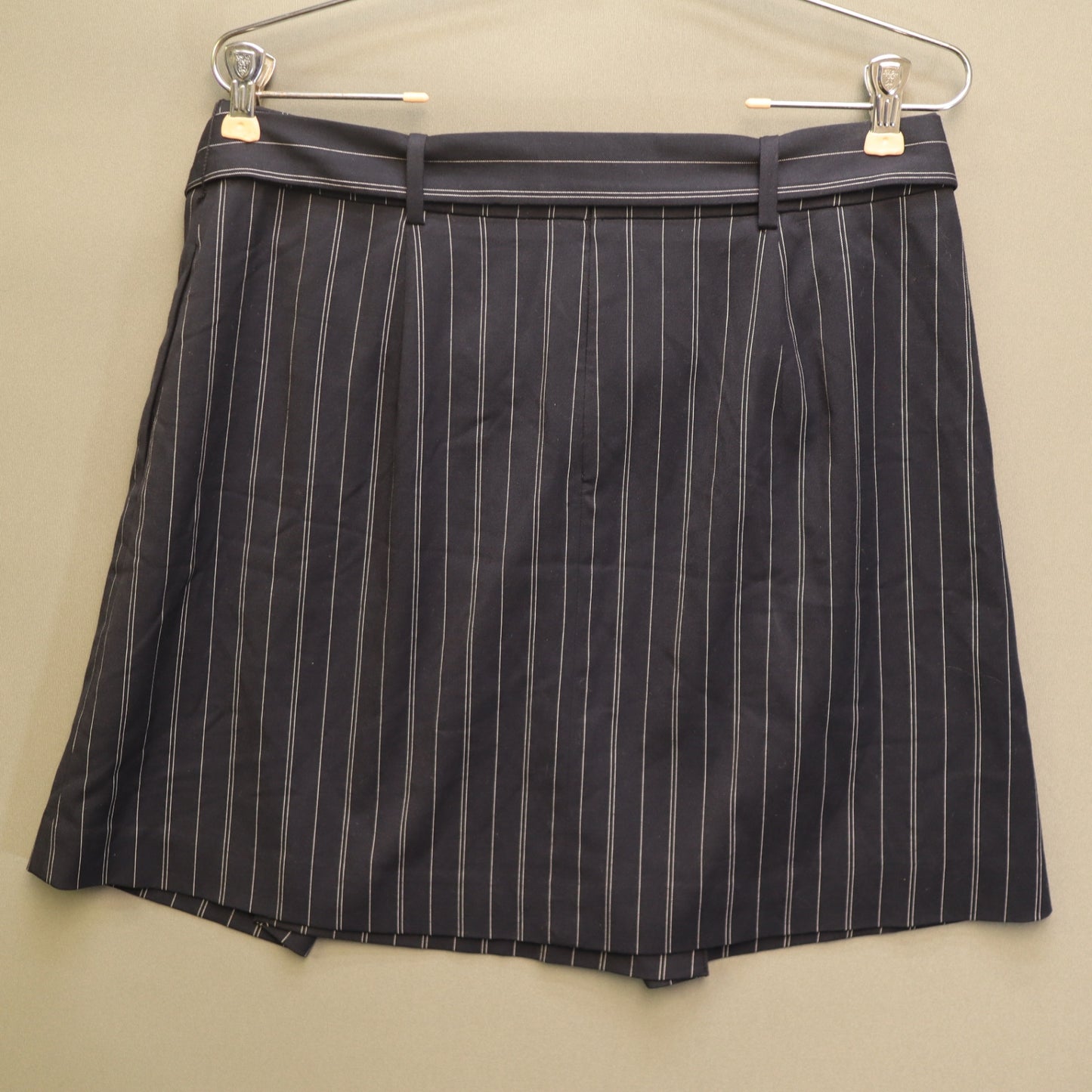 Banana Republic Pinstripe Tie Waist Skirt Size 6 Navy Blue Wrap Front Mini