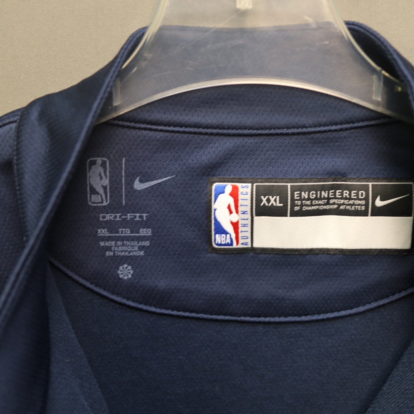 Nike Dri-Fit Dallas Mavericks Quarter Zip Pullover XXL Mark Aguirre #24 Patch NBA