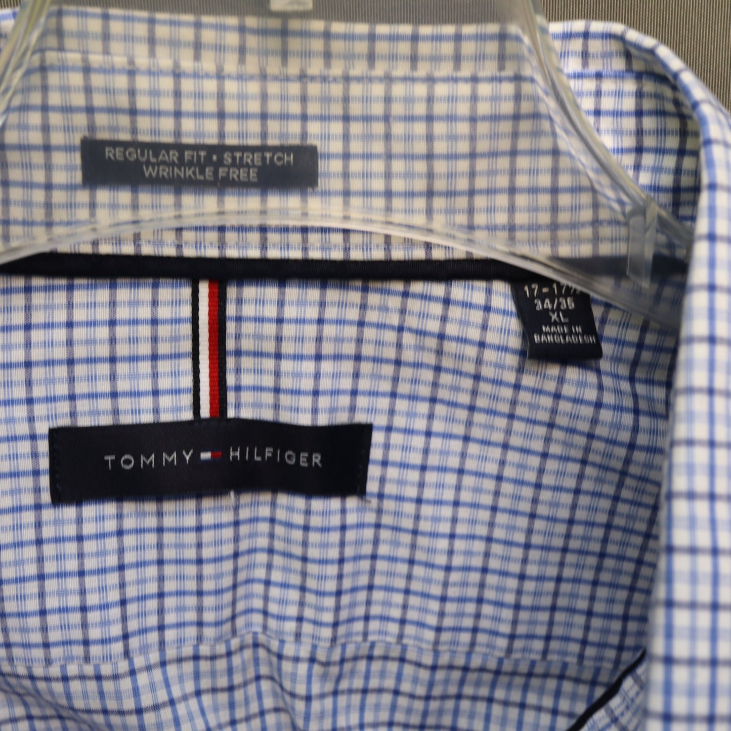 Tommy Hilfiger Dress Shirt Mens XL 17-17.5 34/35 Blue Plaid Wrinkle Free Stretch