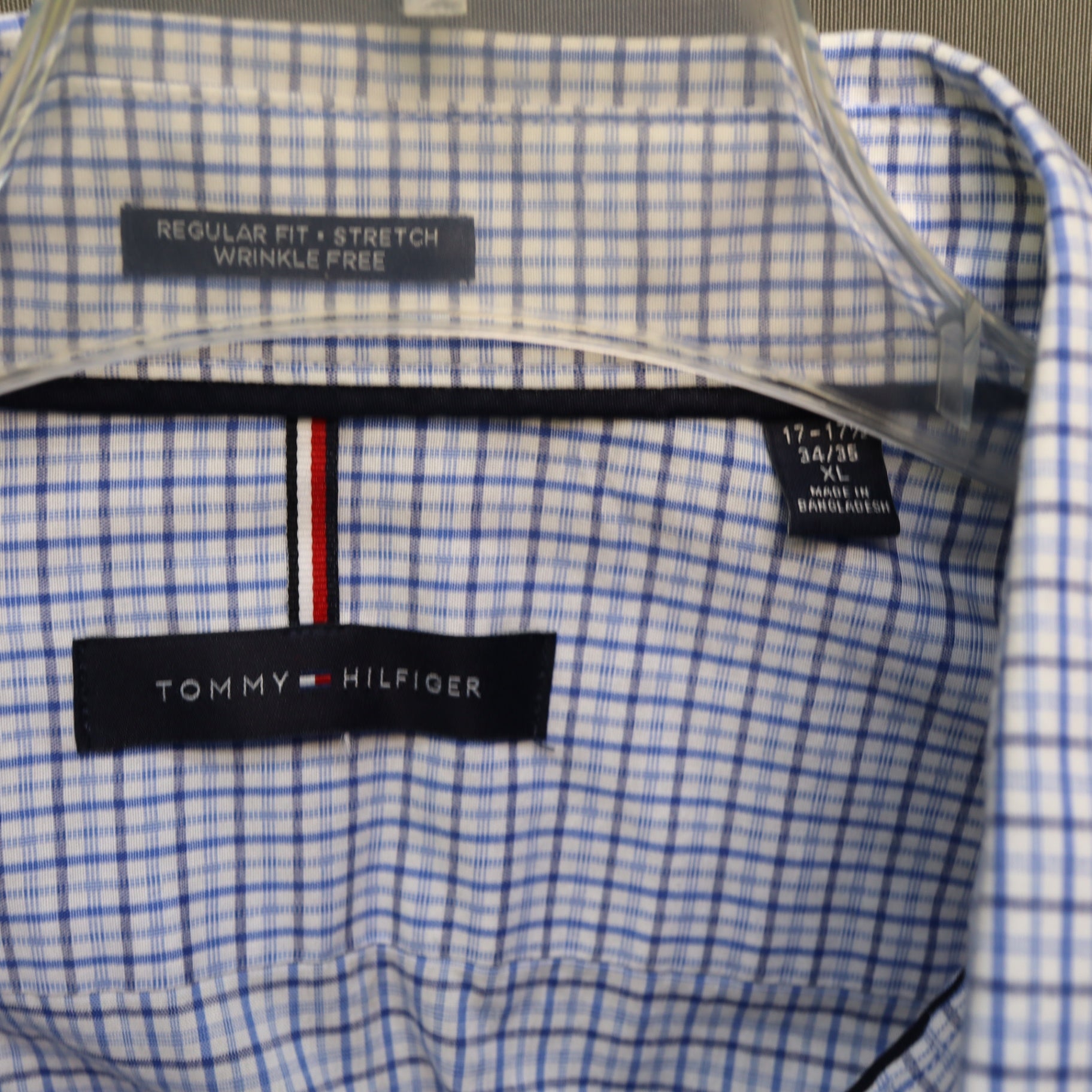 Tommy Hilfiger Dress Shirt Mens XL 17-17.5 34/35 Blue Plaid Wrinkle Free Stretch