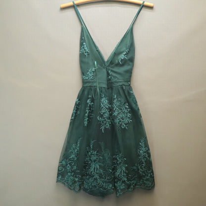 NWT Audrey Parks Francesca's Emerald Green Floral Embroidered Mini Dress Small