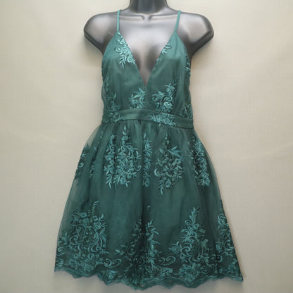 NWT Audrey Parks Francesca's Emerald Green Floral Embroidered Mini Dress Small