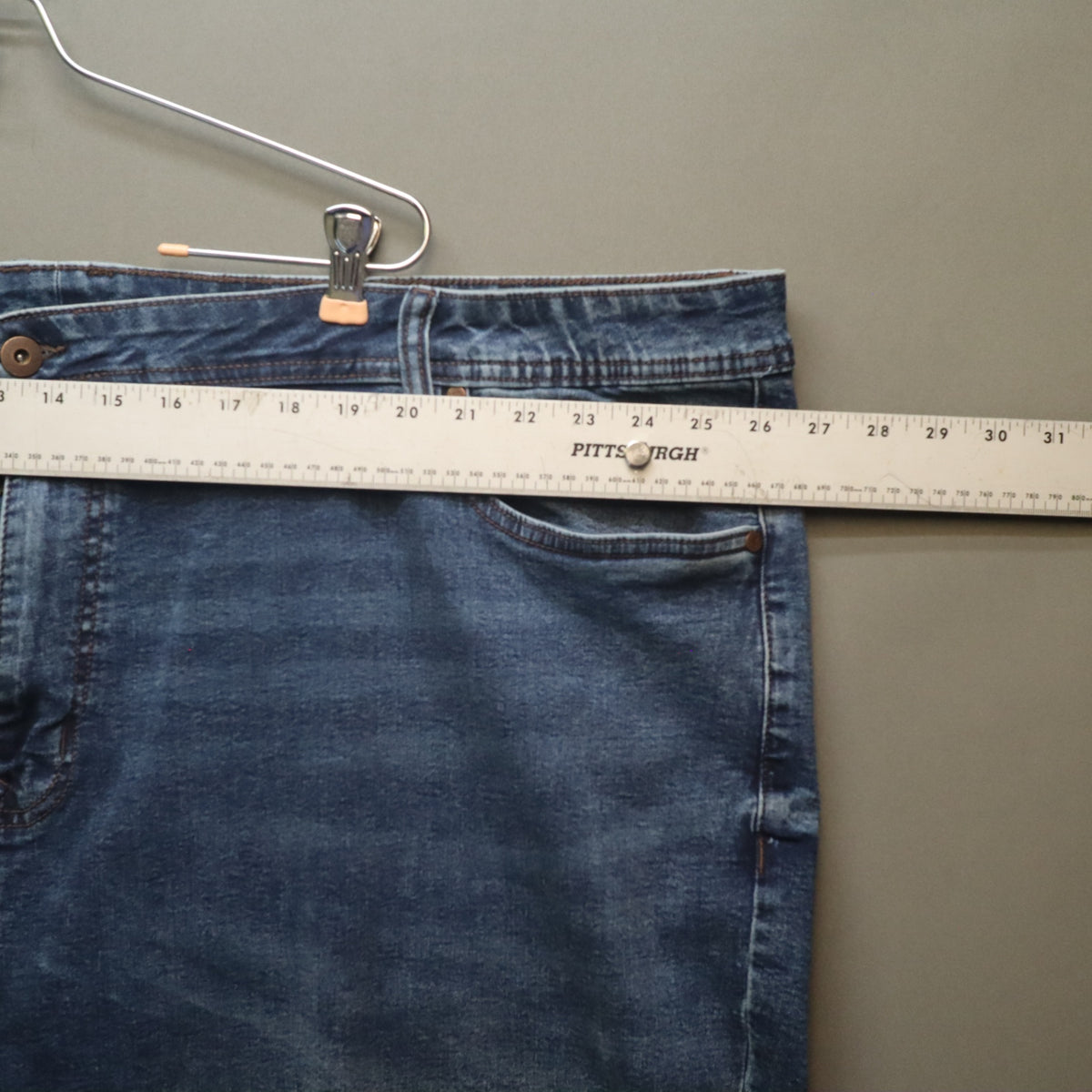 TPJ The Perfect Jean Thick Thicc Stretch Jeans Mens 50x30 Blue Athletic Fit