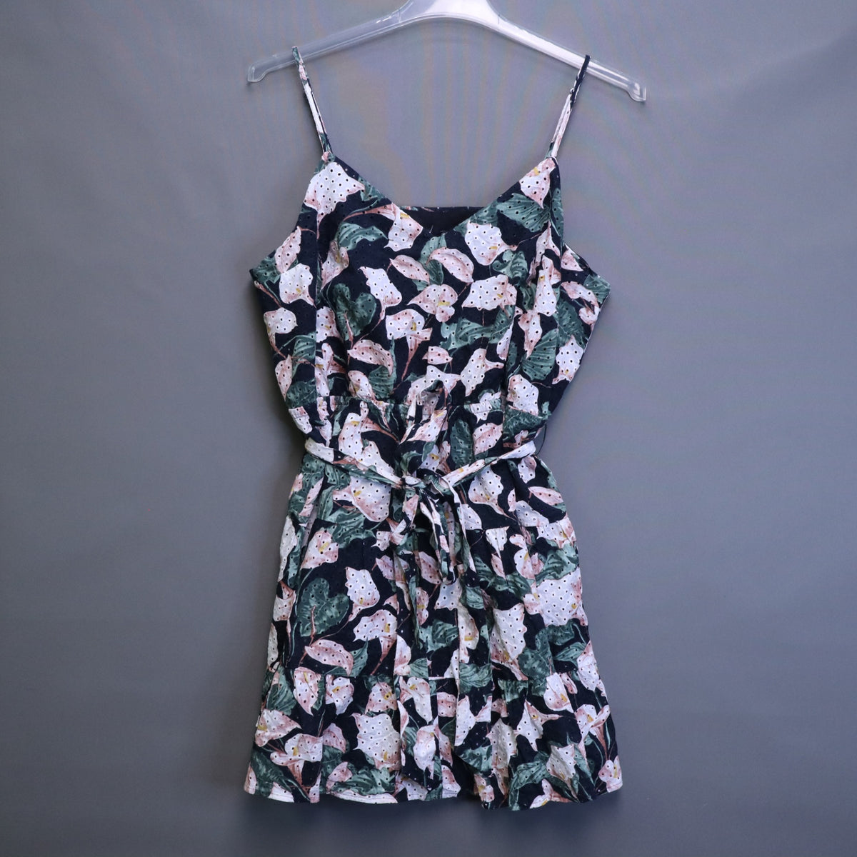 NWT Express Womens XL Black Floral Eyelet Romper Tie Waist Tiered Camisole $98