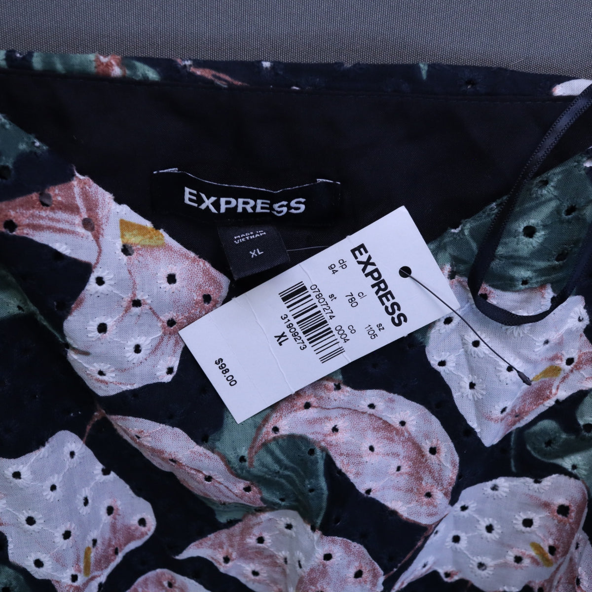NWT Express Womens XL Black Floral Eyelet Romper Tie Waist Tiered Camisole $98