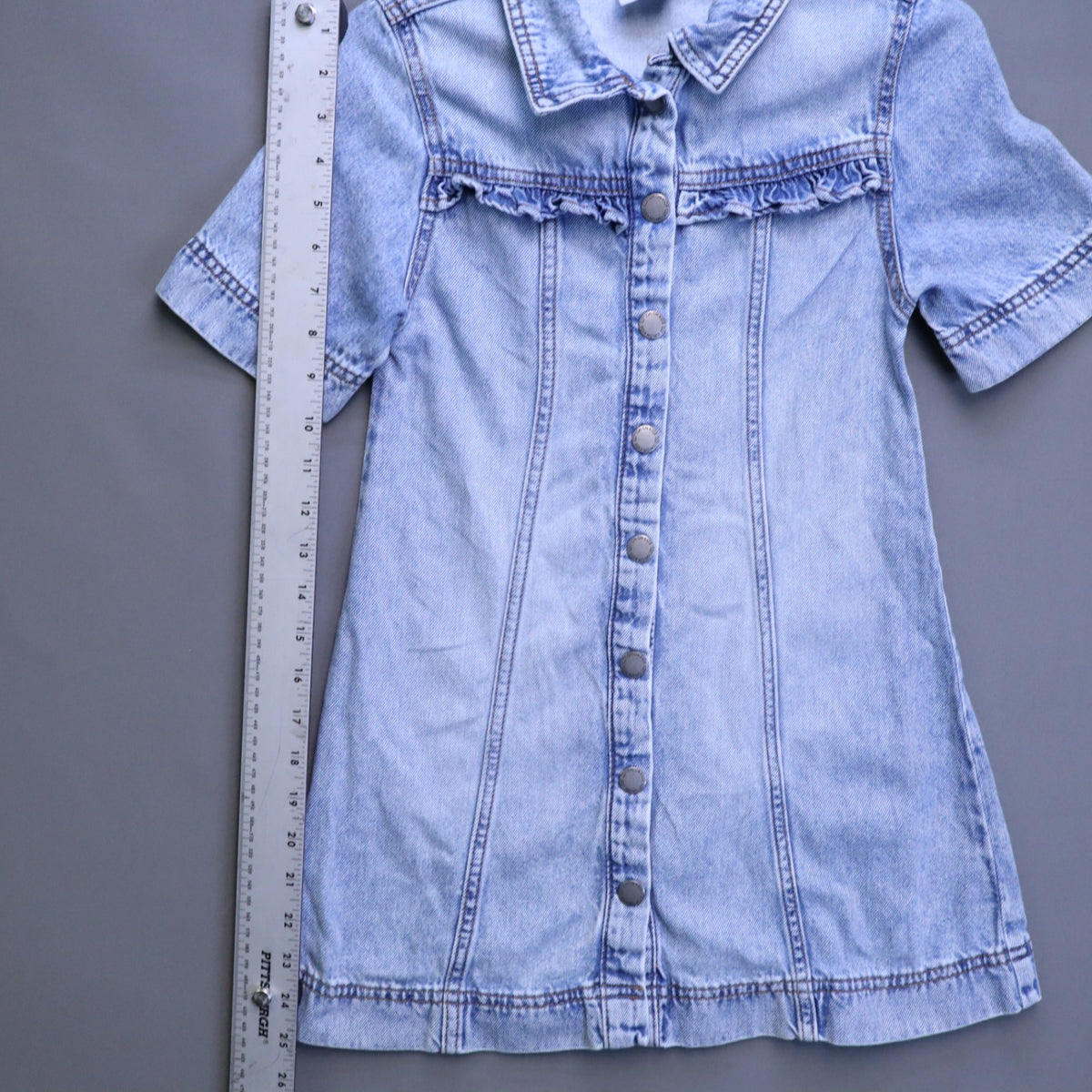Cotton On Kids Girls Size 8 Light Wash Denim Ruffle Button Front Shirt Dress