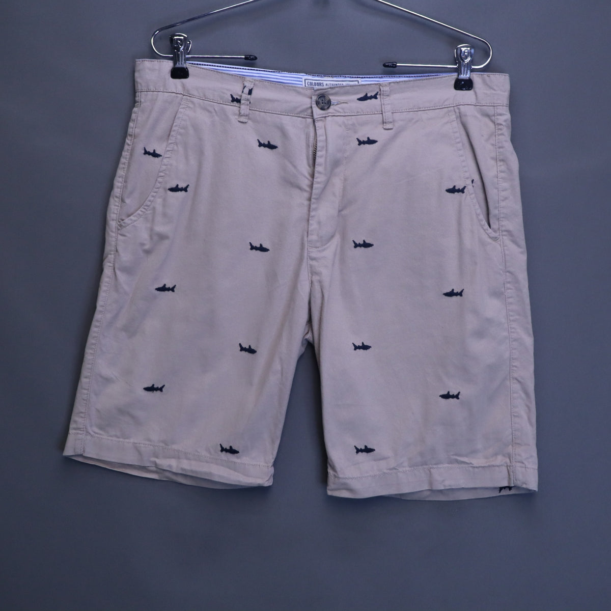Colours Alexander Julian Mens 32 Chino Shorts Tan Embroidered Shark Print Flat