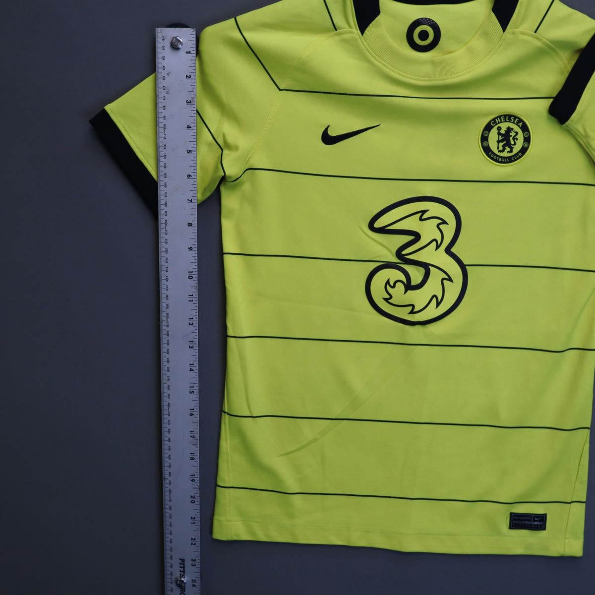 Nike Chelsea FC 2021-22 Away Soccer Jersey Youth Large Volt Yellow Pinstripe 3