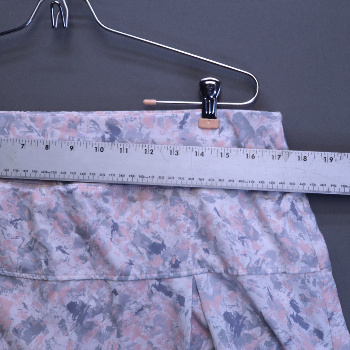 Etonic Tennis Skort Skirt Womens Large Pink Gray Camo Pleated Built-in Shorts