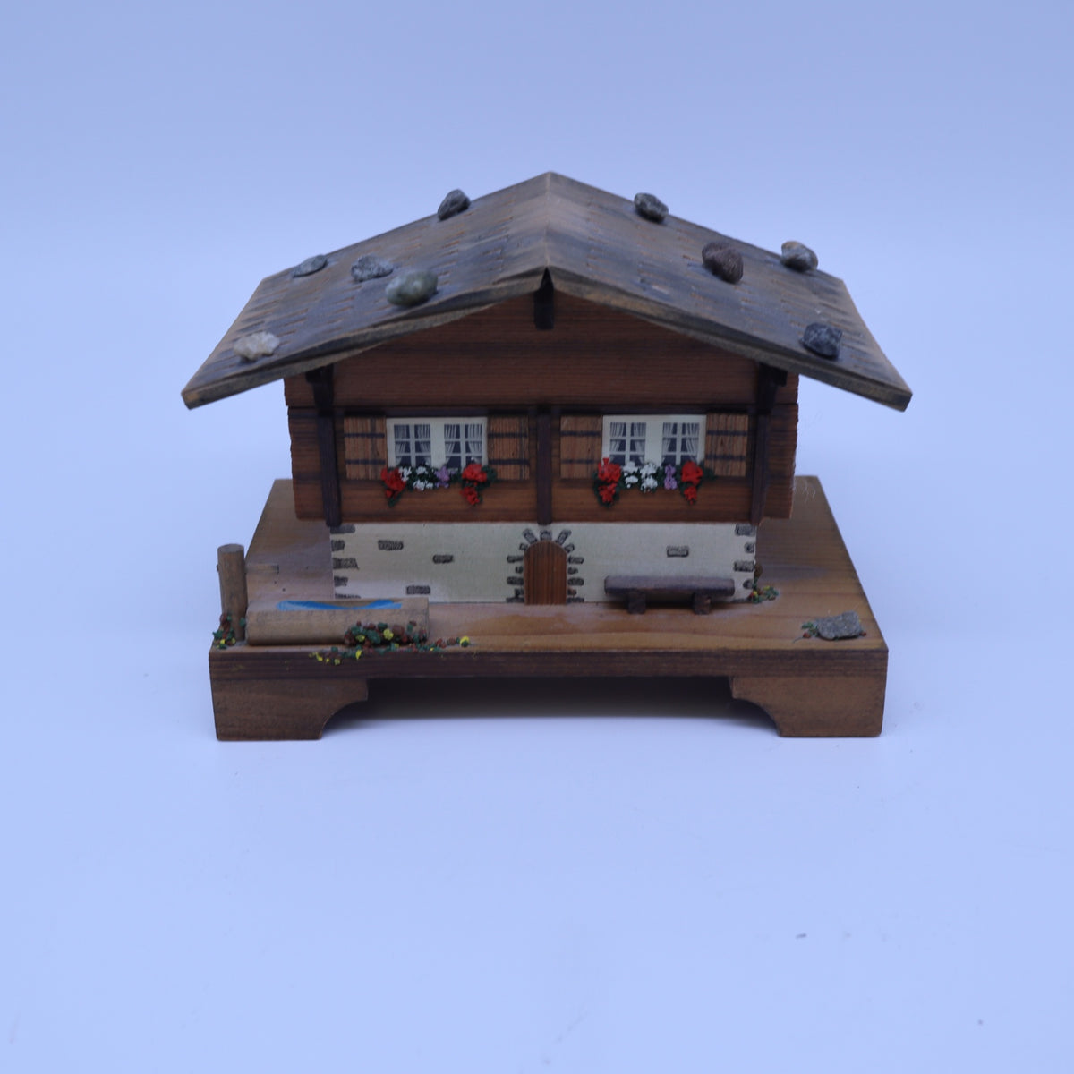 Home Vintage Swiss Alpine Chalet Wooden Music Box Polka Luxembourgeoise Trinket Box