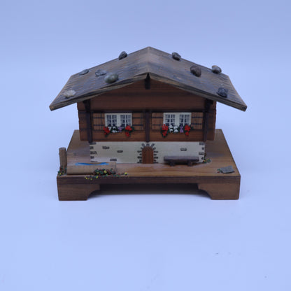 Home Vintage Swiss Alpine Chalet Wooden Music Box Polka Luxembourgeoise Trinket Box