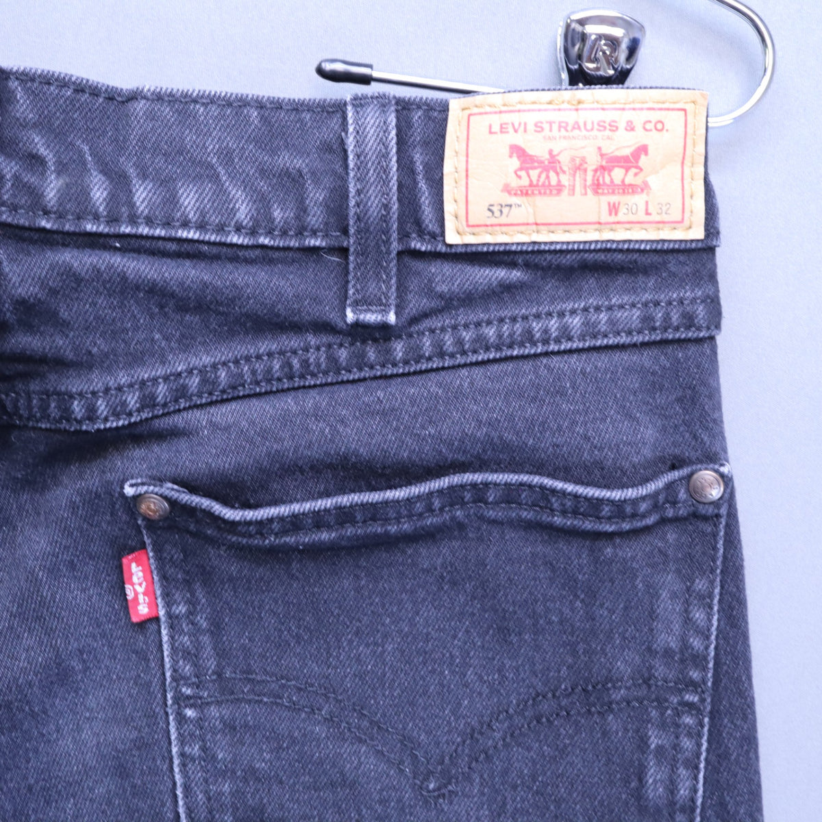 Levi's Bottoms 30x32