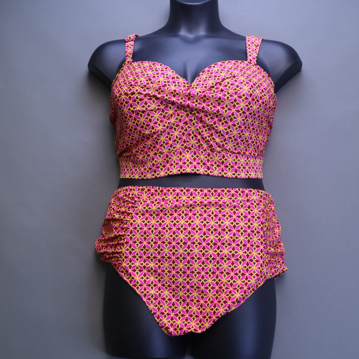 Old Navy Bikini Set 3X Top 2X Bottom Geometric Pink Orange High Waist Swimsuit