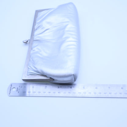 Vintage Walborg Silver Metallic Lame Evening Bag Kisslock Frame Clutch Chain