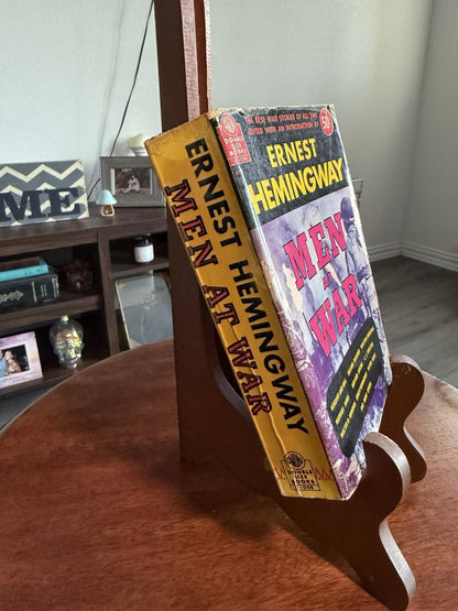 Ernest Hemingway Men At War Avon 1952 1st Edition Paperback