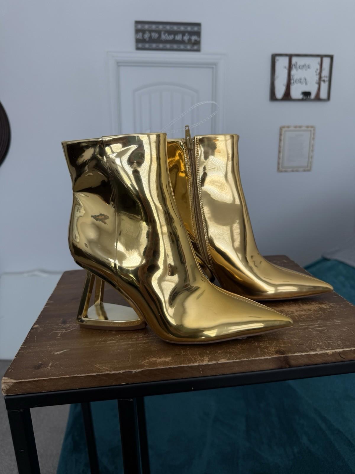 Gianni Bini Harrison Mirror Metallic Architectural Wedge Booties Size 7